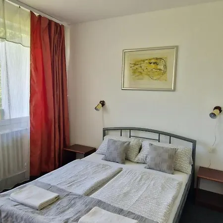 Pensión Aranypart Siófok