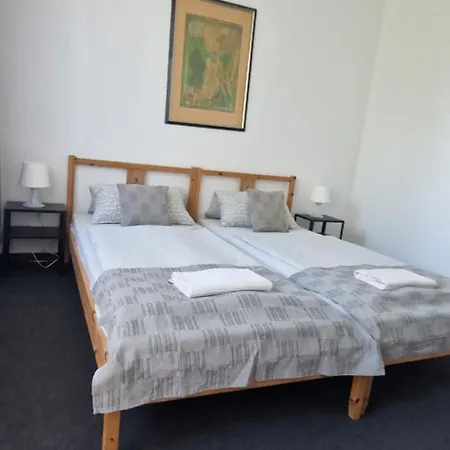 Πανσιόν Aranypart 3*